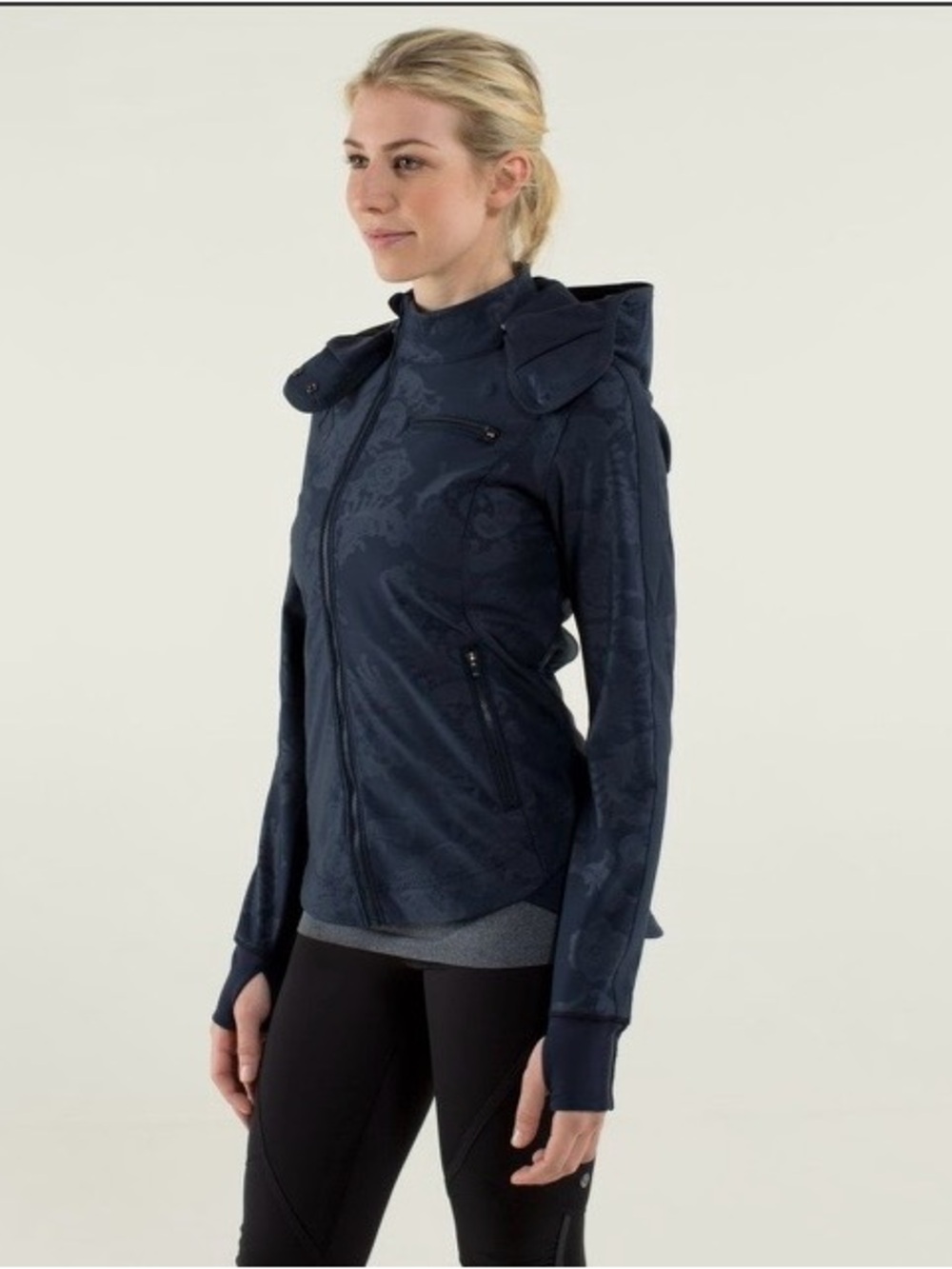 ARCHIVE FIND: Lululemon Keep It Up Jacket Laceoflage Inkwell (Size 6) WITH HOOD